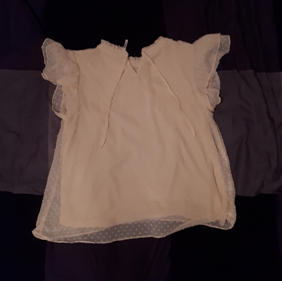 Cute frilly yellow top - Picture 2 of 4